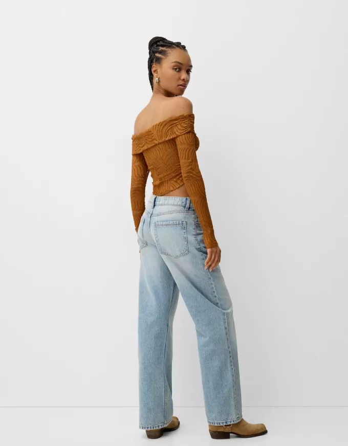 T-shirt rustica a maniche lunghe con scollo Bardot