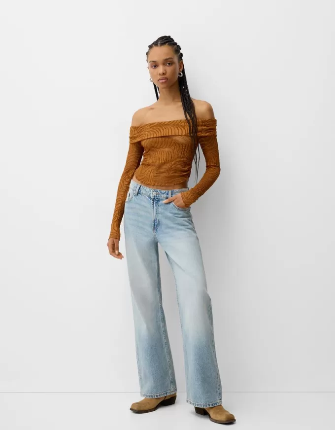 T-shirt rustica a maniche lunghe con scollo Bardot