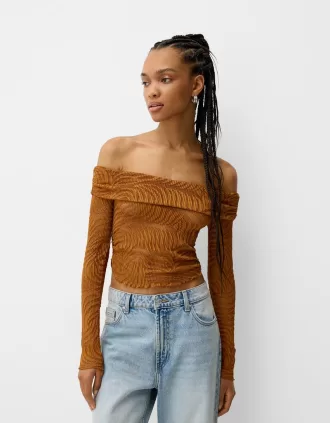 T-shirt rustica a maniche lunghe con scollo Bardot