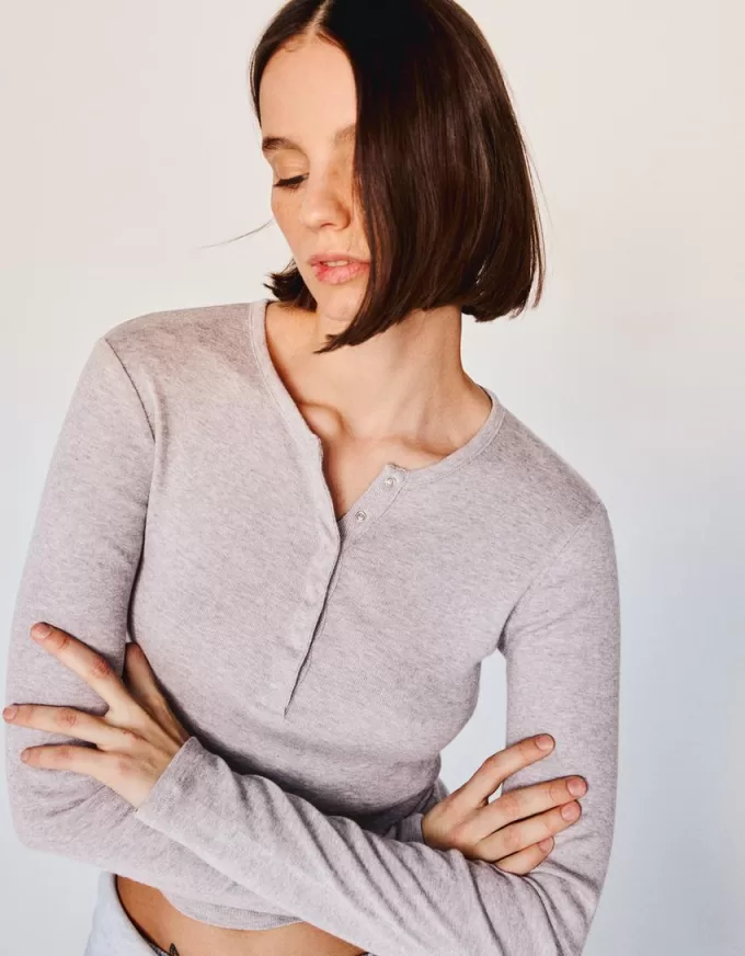 T-shirt serafino a maniche lunghe