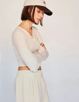 T-shirt serafino a maniche lunghe