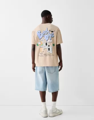 T-shirt stampata a maniche corte dal taglio squadrato