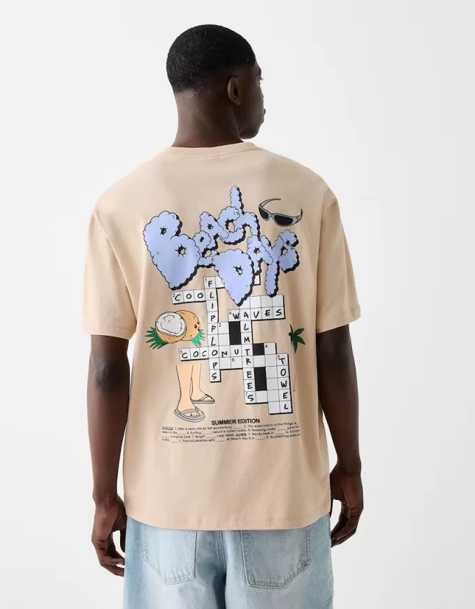 T-shirt stampata a maniche corte dal taglio squadrato