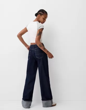 T-shirt stampata con maniche corte raglan