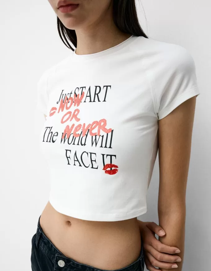 T-shirt stampata con maniche corte raglan