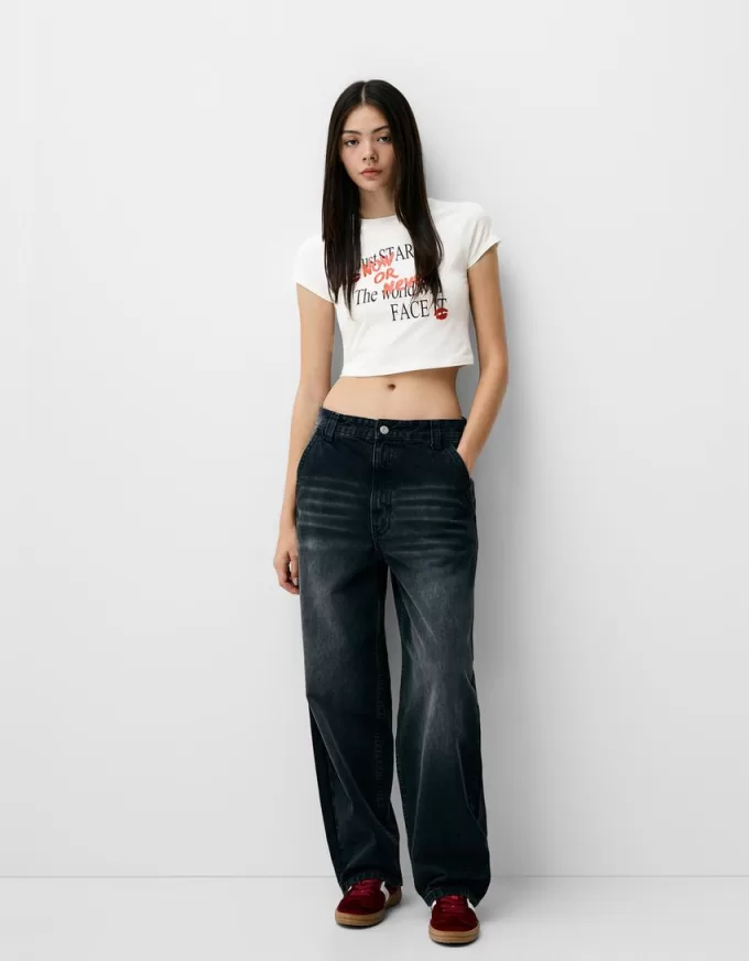 T-shirt stampata con maniche corte raglan