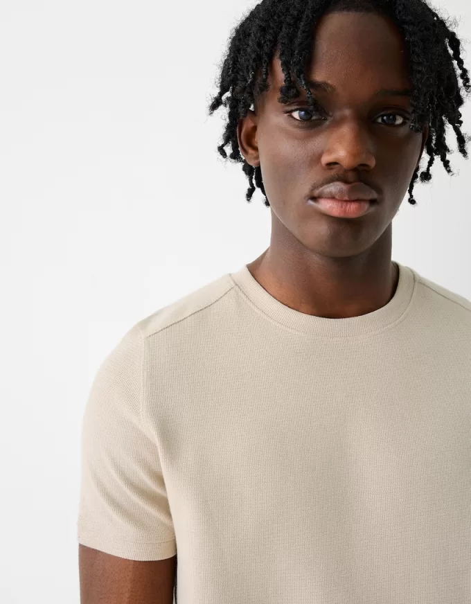 T-shirt testurizzata a maniche corte