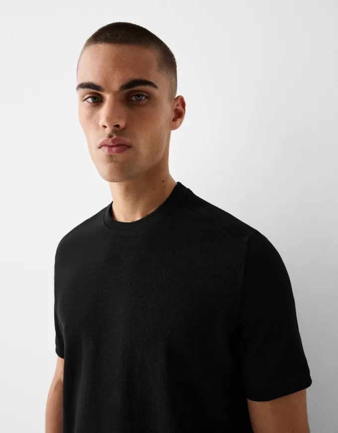 T-shirt testurizzata a maniche corte