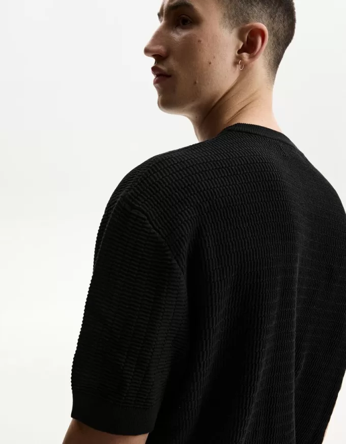 T-shirt testurizzata a maniche corte