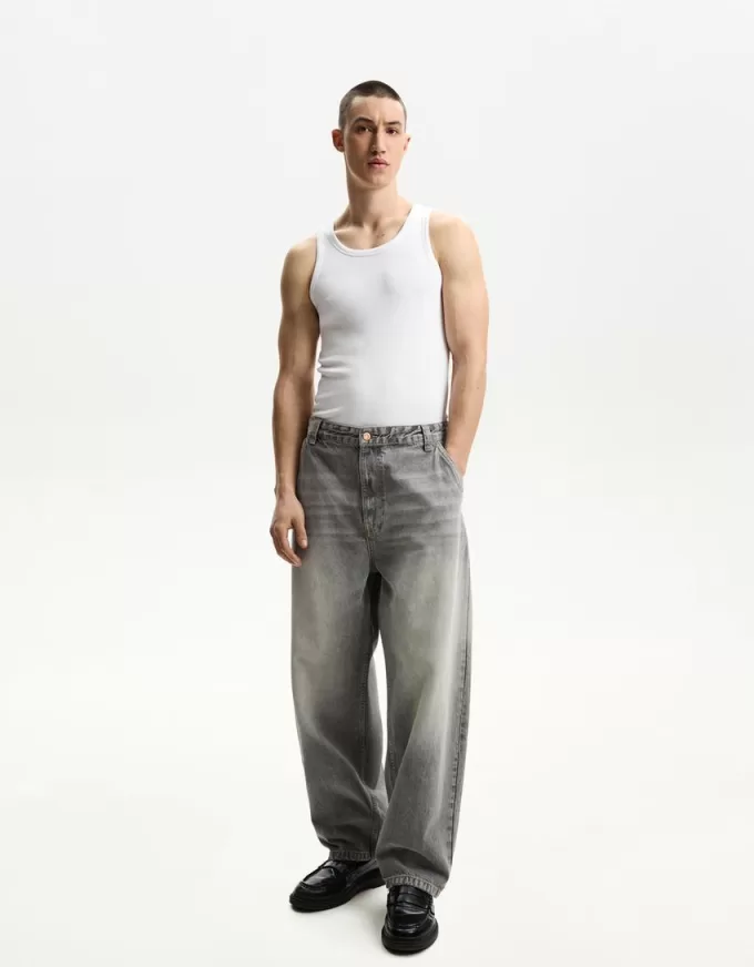 Top a costine con spalline