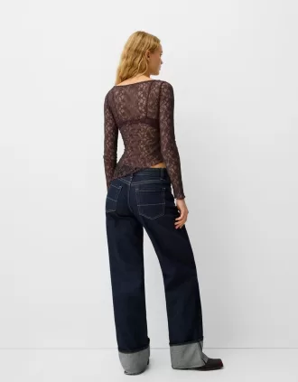 Top in pizzo biondo a maniche lunghe