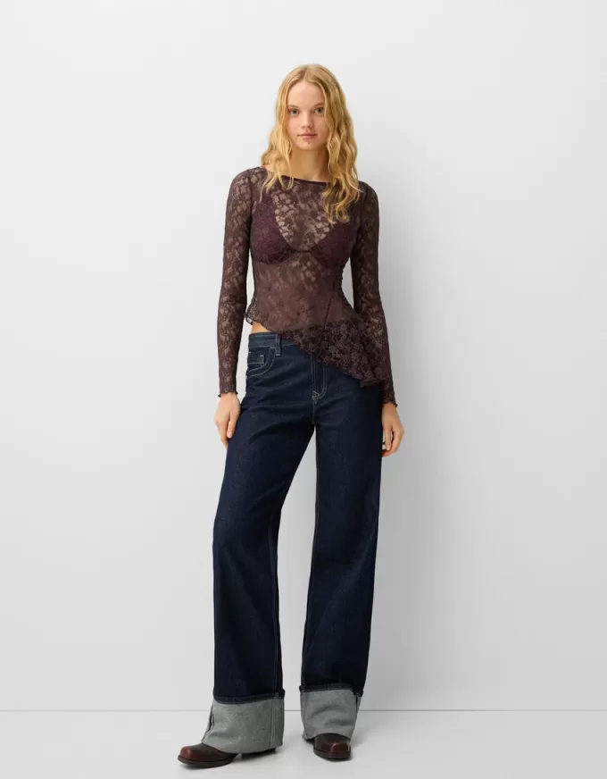 Top in pizzo biondo a maniche lunghe