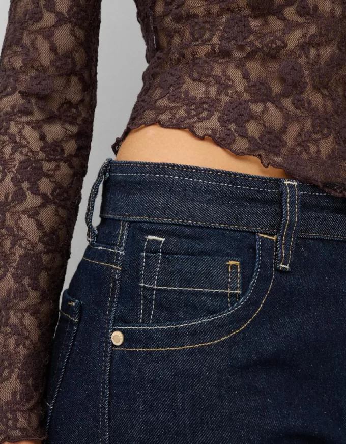 Top in pizzo biondo a maniche lunghe